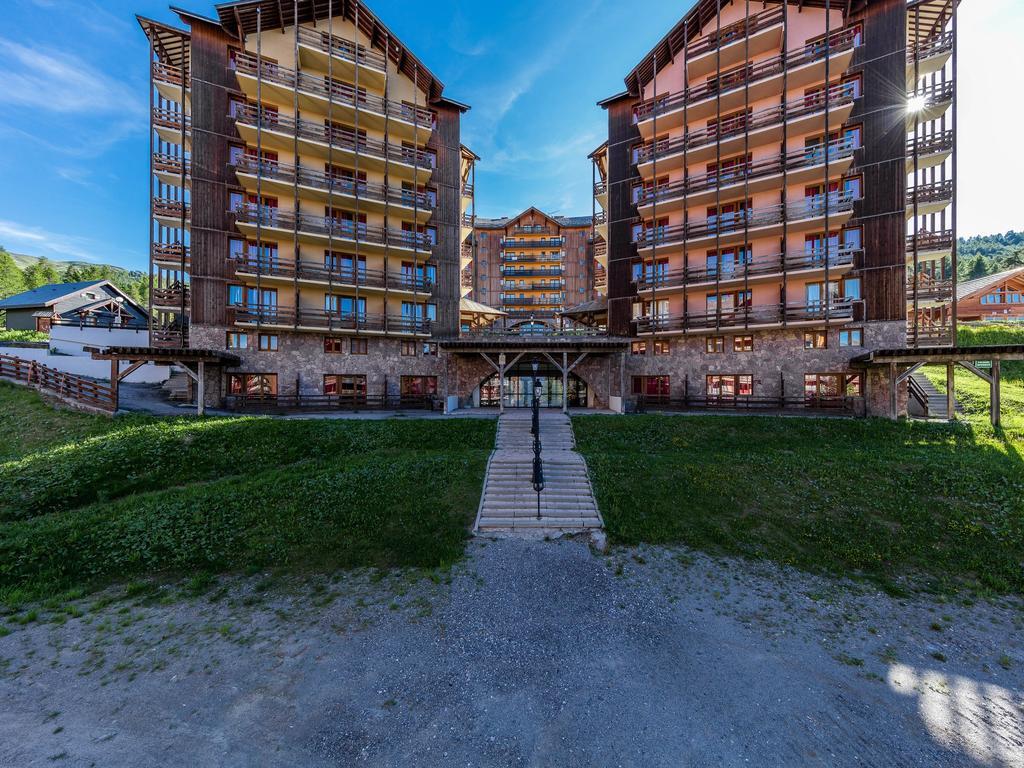 Castor & Pollux Aparthotel Risoul Exterior photo